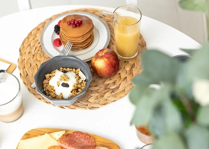 ベッド・アンド・ブレックファスト Tortora 3*